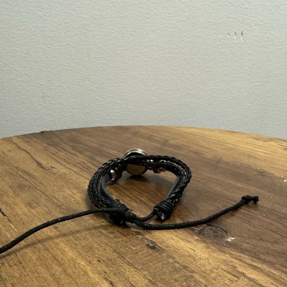 Yin & Yang bracelet - Picture 3 of 3